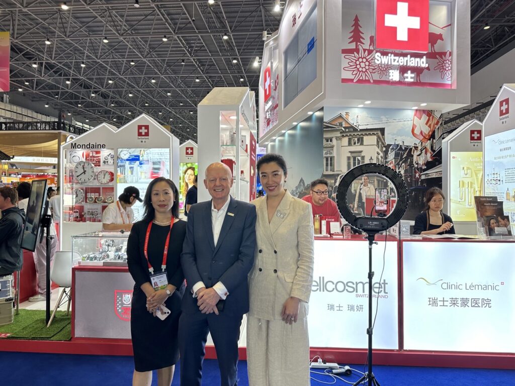 On location with The Moodie Davitt Report at the Hainan Expo : Moodie ...