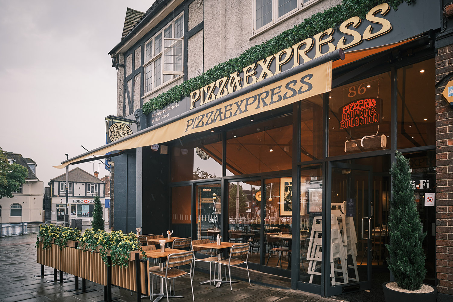 PizzaExpress to make airport bow at London Gatwick this month Moodie Davitt Report