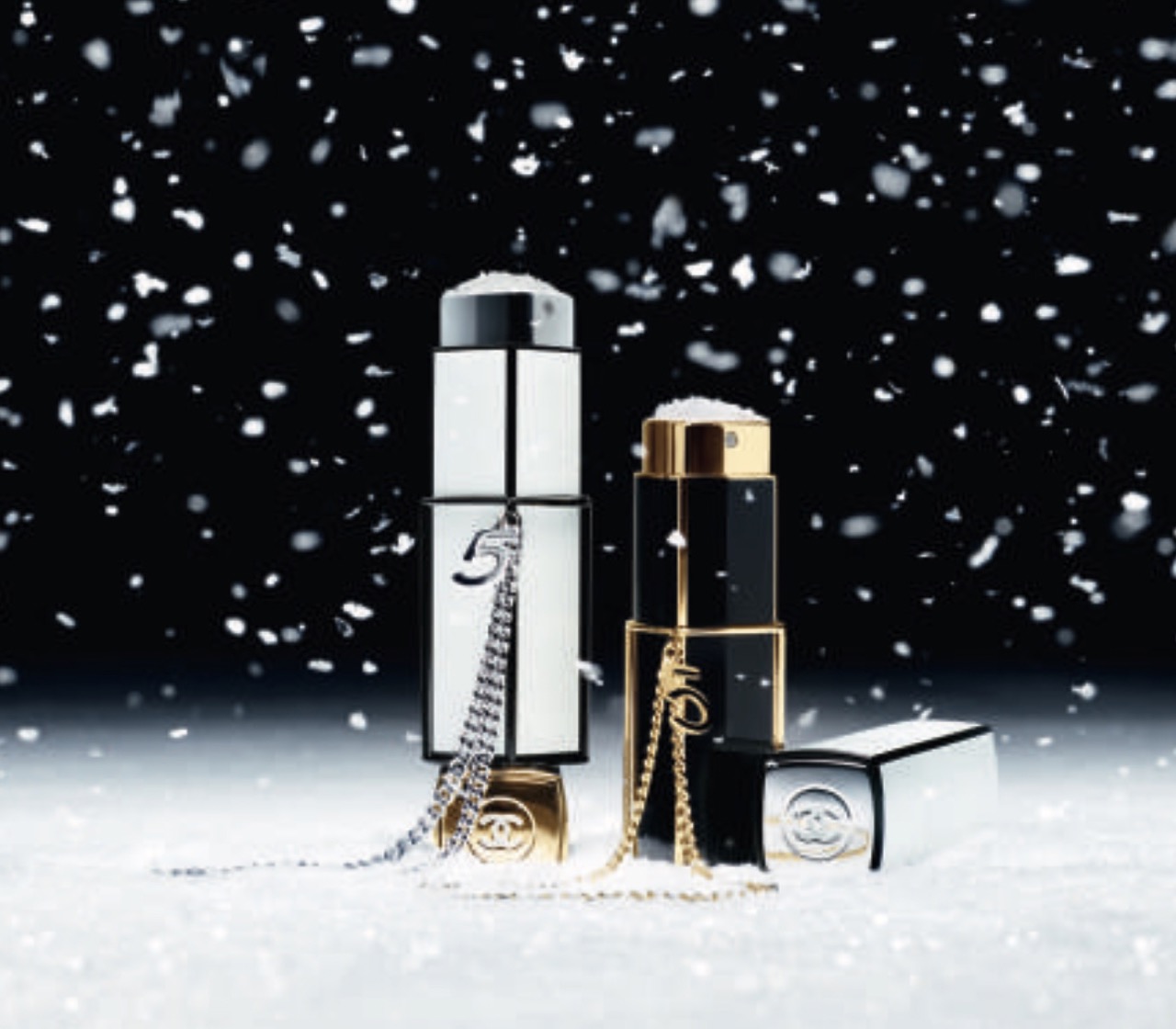 CHANEL ホリデー2024 Chanel unveils Winter Tale holiday 2024 collection : Moodie