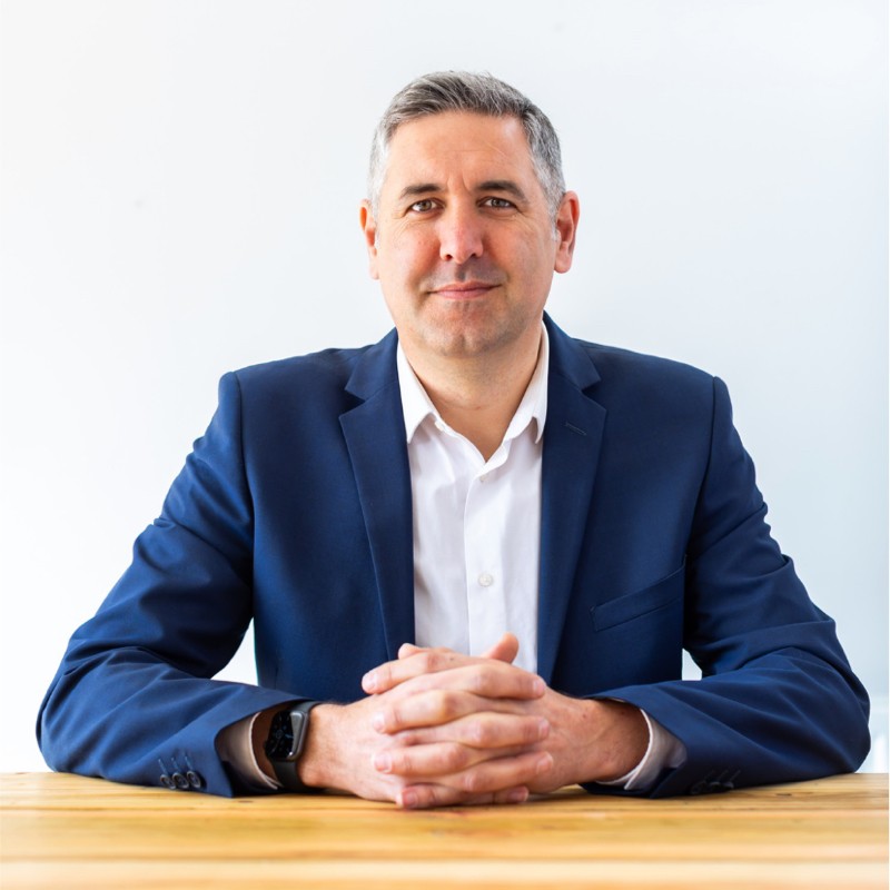 Vinarchy, a new wine superforce is born; Jeff Bond to head travel retail