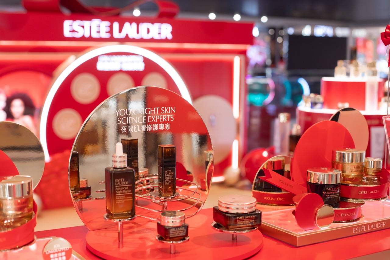 Joy Unwrapped' – Estée Lauder Travel Retail reveals immersive