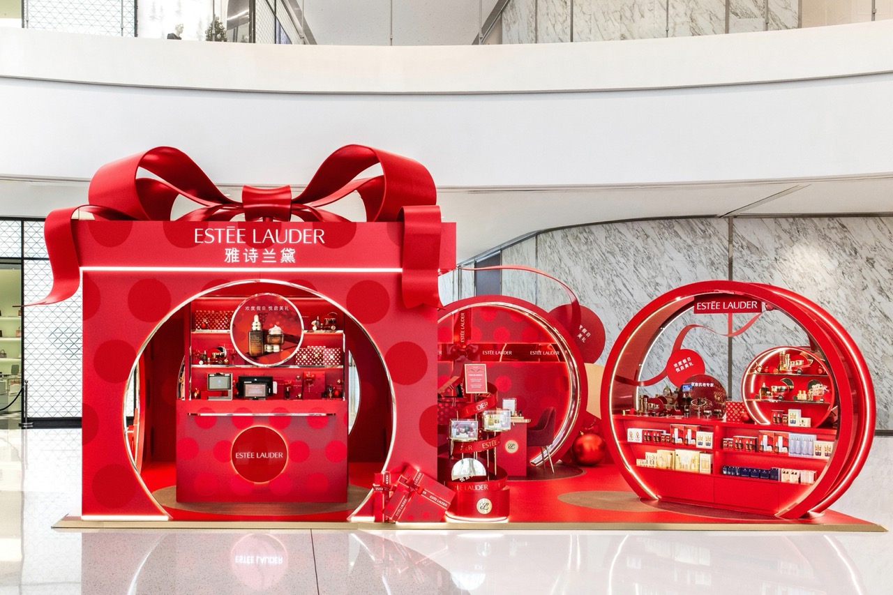 Joy Unwrapped' – Estée Lauder Travel Retail reveals immersive